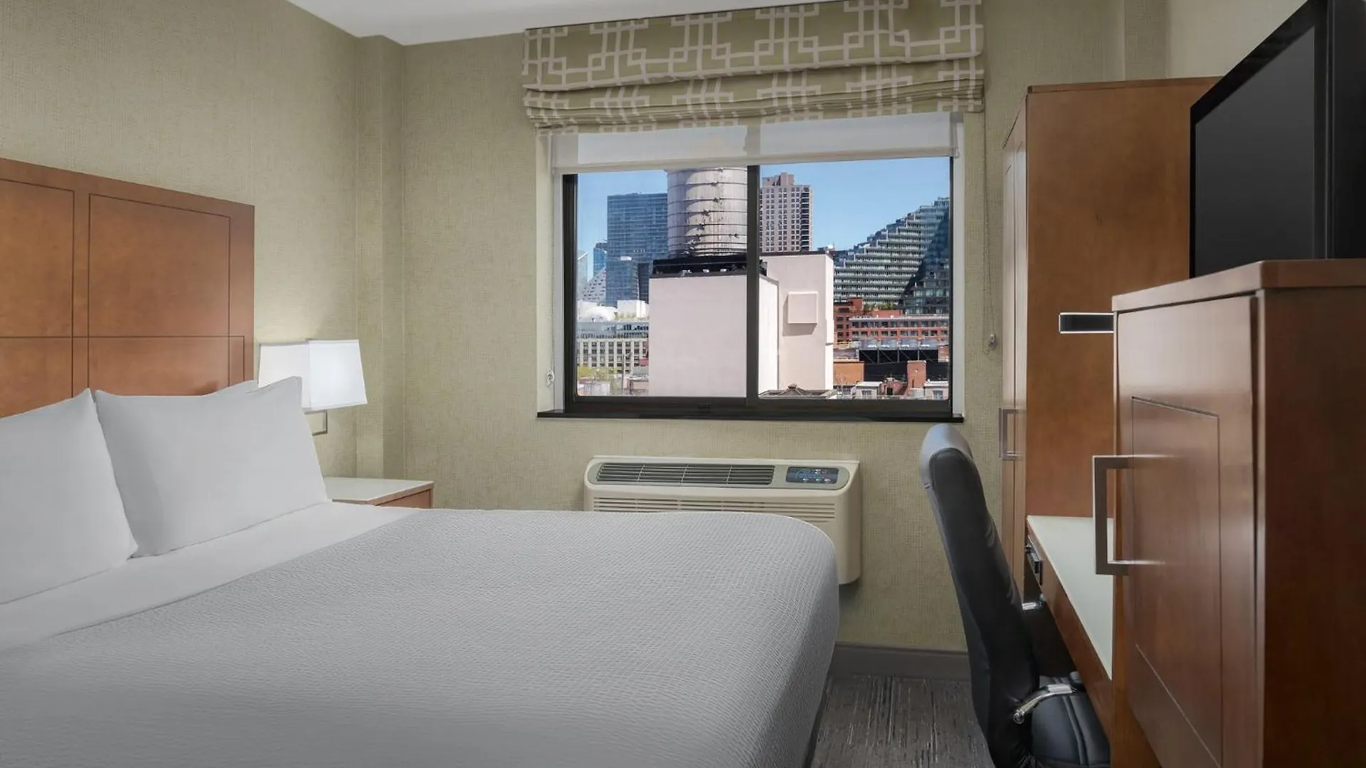 Holiday Inn Express Manhattan Midtown West By Ihg New York Hotel