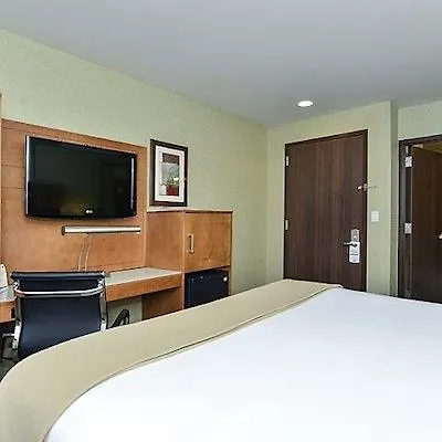 Holiday Inn Express Manhattan Midtown West By Ihg New York Hotel
